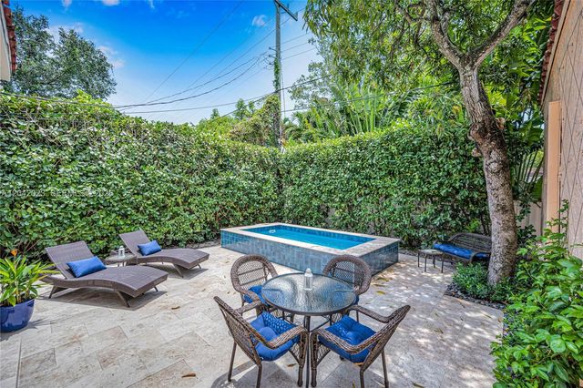 30 NE 44th Street, Miami, FL 33137
