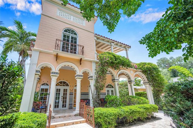 30 NE 44th Street, Miami, FL 33137