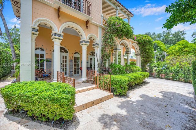 30 NE 44th Street, Miami, FL 33137