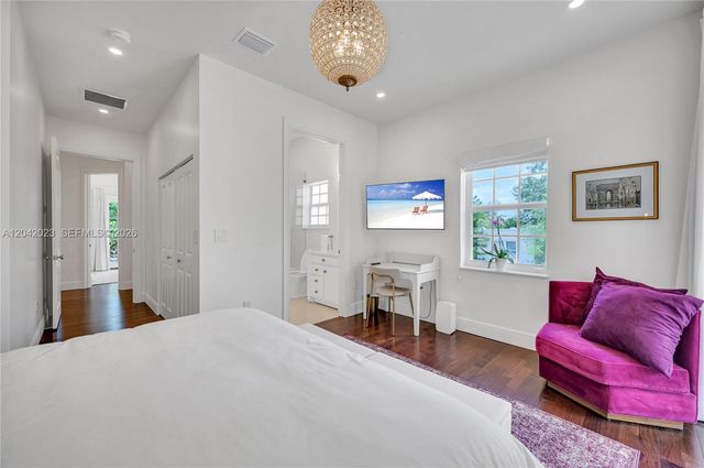 30 NE 44th Street, Miami, FL 33137