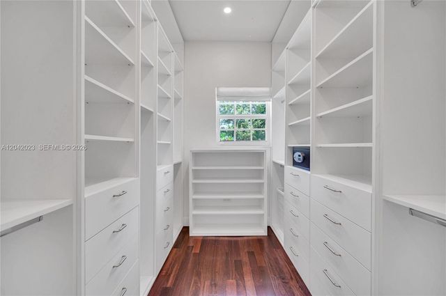 30 NE 44th Street, Miami, FL 33137