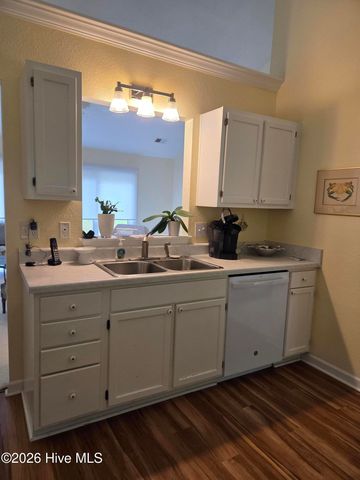 6 Northwest Drive, Calabash, NC 28467