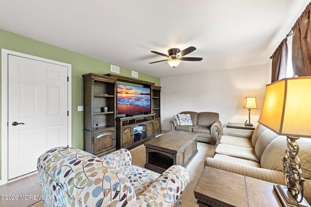 6 Bobstay Road, Barnegat, NJ 08005