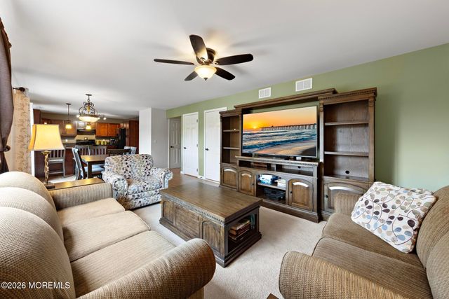 6 Bobstay Road, Barnegat, NJ 08005