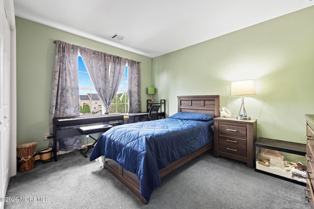 6 Bobstay Road, Barnegat, NJ 08005