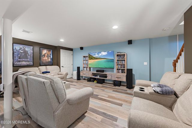 6 Bobstay Road, Barnegat, NJ 08005