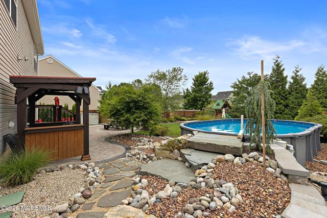 6 Bobstay Road, Barnegat, NJ 08005