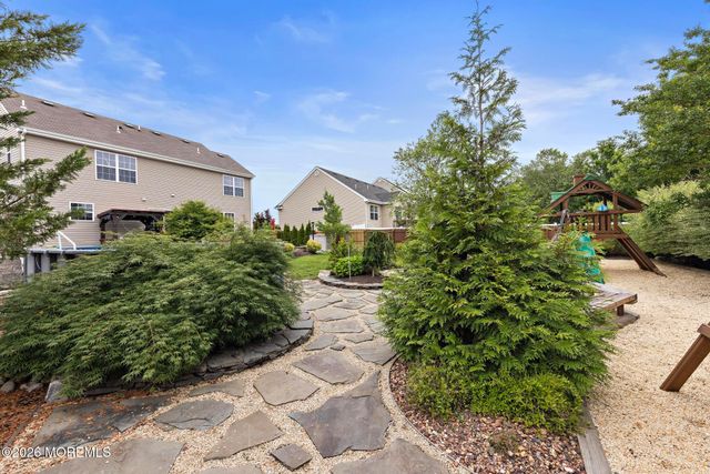6 Bobstay Road, Barnegat, NJ 08005