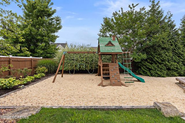 6 Bobstay Road, Barnegat, NJ 08005