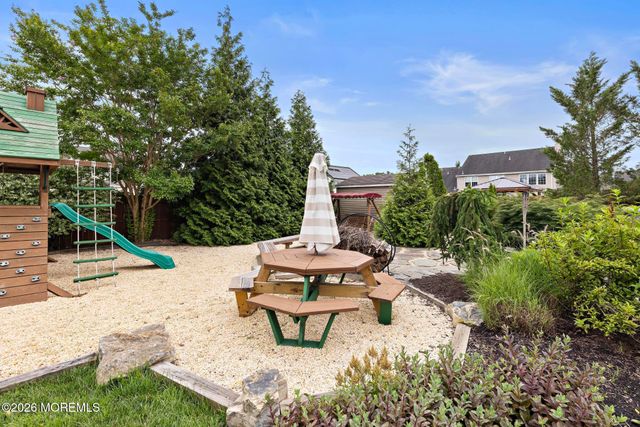 6 Bobstay Road, Barnegat, NJ 08005