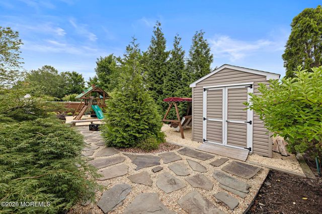 6 Bobstay Road, Barnegat, NJ 08005