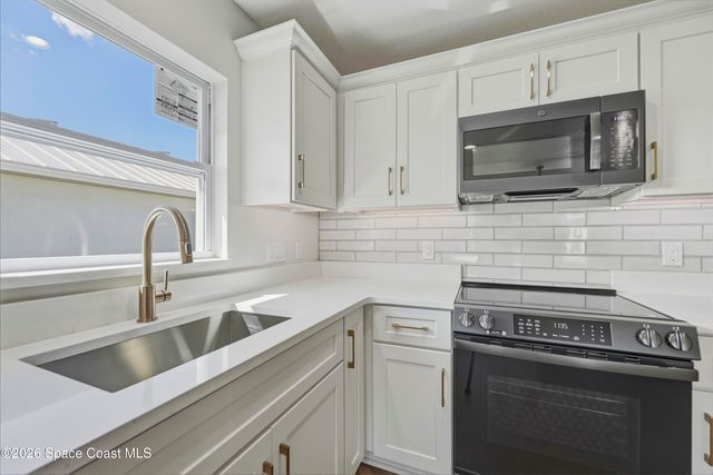 5816 Hammock Street, Mims, FL 32754