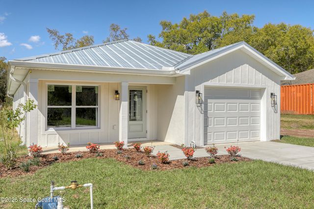 5816 Hammock Street, Mims, FL 32754