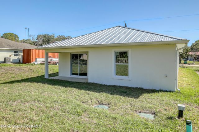 5816 Hammock Street, Mims, FL 32754