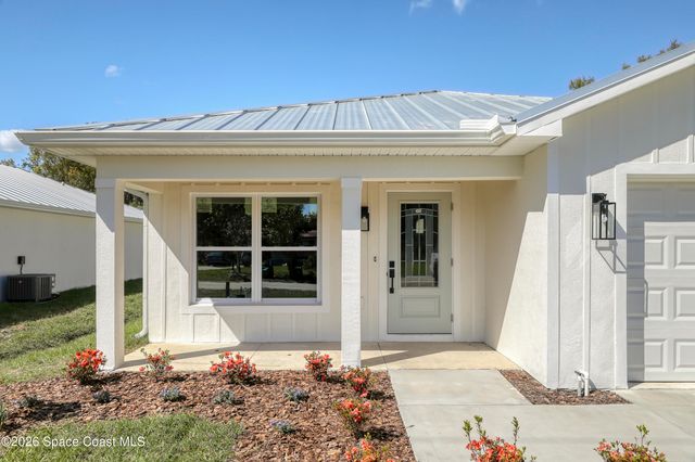 5816 Hammock Street, Mims, FL 32754