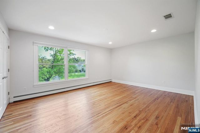 621 Farmdale Road, Franklin Lakes, NJ 07417
