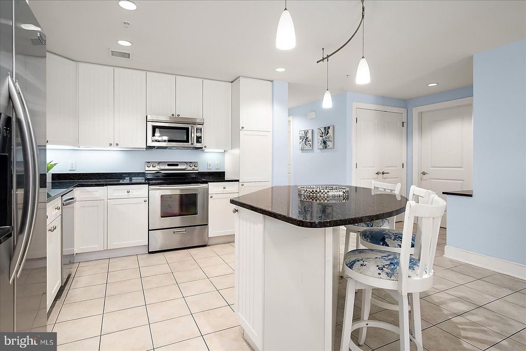 Image 17 of property listing at 2 48TH ST #510, Ocean City, MD 21842