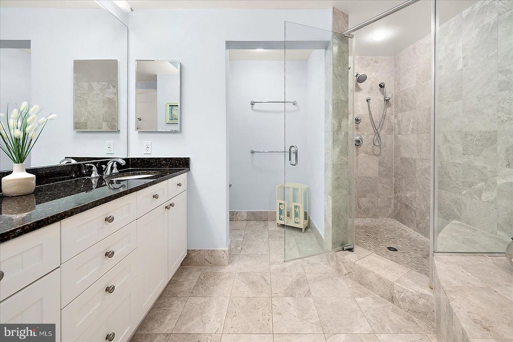 Image 24 of property listing at 2 48TH ST #510, Ocean City, MD 21842