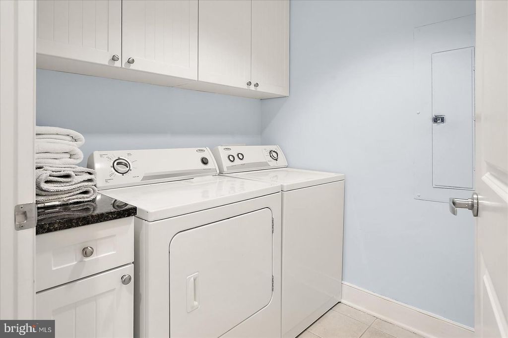 Image 42 of property listing at 2 48TH ST #510, Ocean City, MD 21842