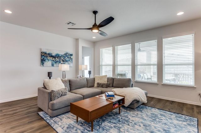 1920 Donetto DR, Leander, TX 78641