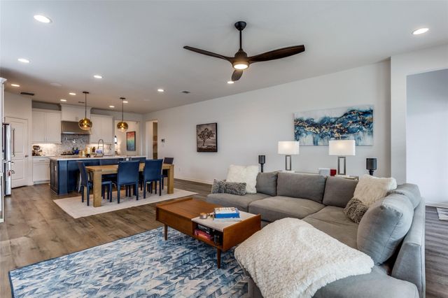 1920 Donetto DR, Leander, TX 78641