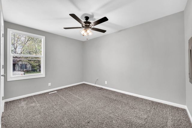 123 Cunningham Pl, Clarksville, TN 37042