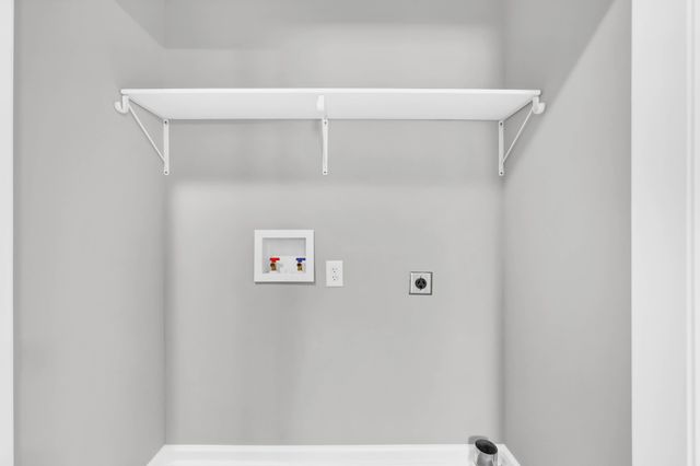 123 Cunningham Pl, Clarksville, TN 37042