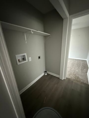 123 Cunningham Pl, Clarksville, TN 37042