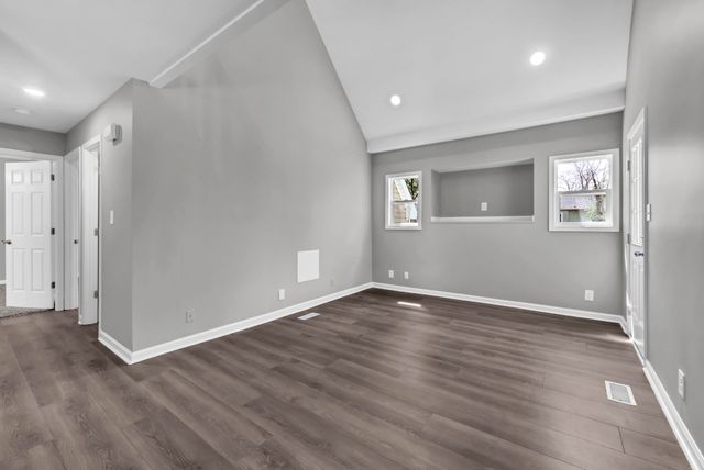 123 Cunningham Pl, Clarksville, TN 37042