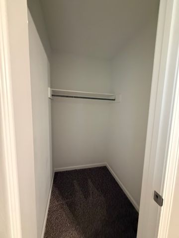 123 Cunningham Pl, Clarksville, TN 37042