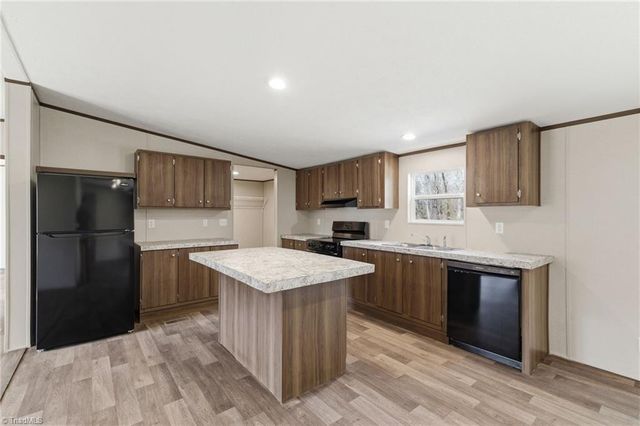 153 Mosley Loop, Madison, NC 27025