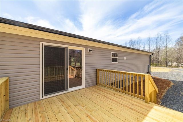 153 Mosley Loop, Madison, NC 27025