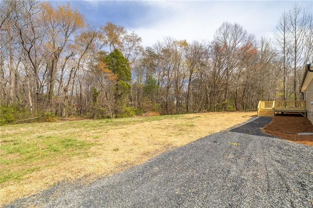 153 Mosley Loop, Madison, NC 27025