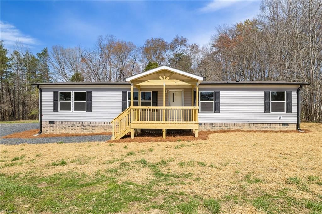 153 Mosley Loop, Madison, NC 27025