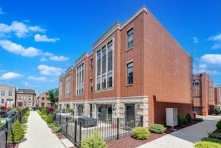 2253 W Coulter Street 4, Chicago, IL 60608