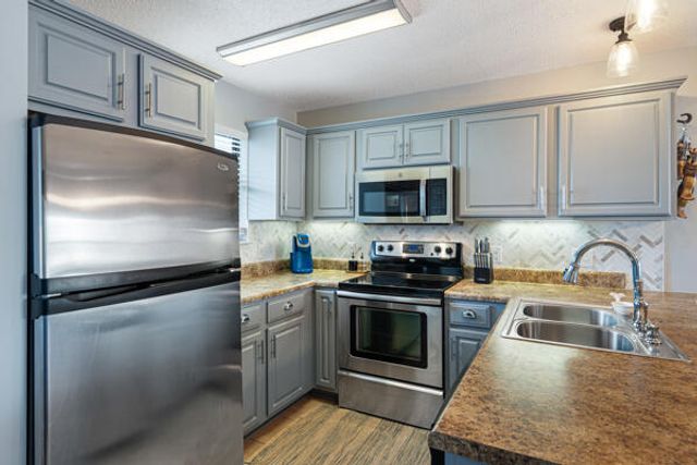 35 Chateau Road, Panama City Beach, FL 32413