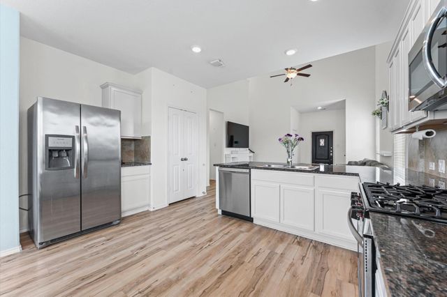 26003 Amber Pearl Drive, Richmond, TX 77406