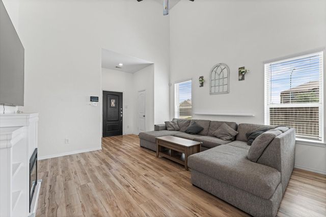 26003 Amber Pearl Drive, Richmond, TX 77406