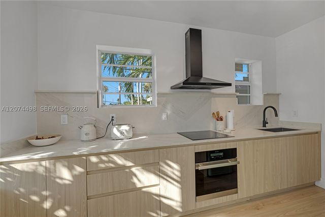 4812 Pine Tree Dr 209, Miami Beach, FL 33140