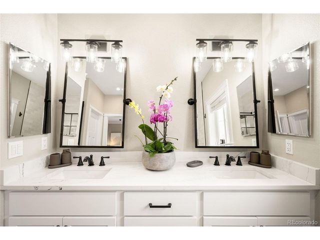 3017 N Steele St, Denver, CO 80205