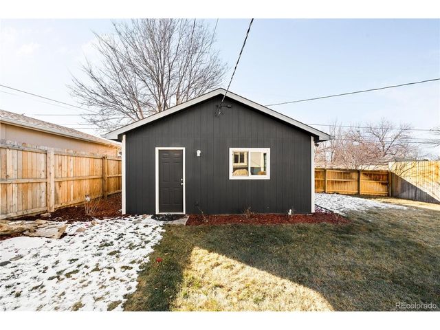 3017 N Steele St, Denver, CO 80205