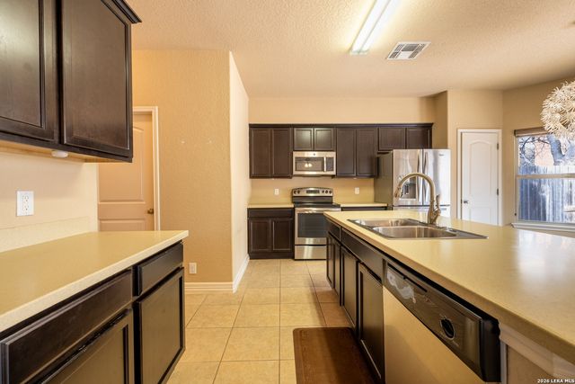 7234 Sunny Day, San Antonio, TX 78240