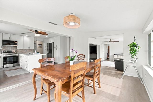 1303 SE KINGS BAY DRIVE, Crystal River, FL 34429