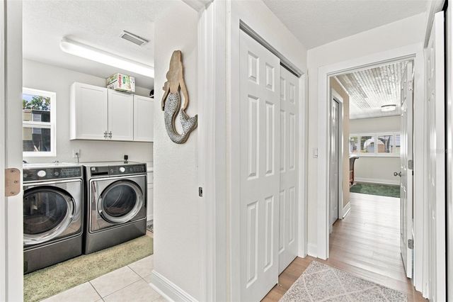 1303 SE KINGS BAY DRIVE, Crystal River, FL 34429