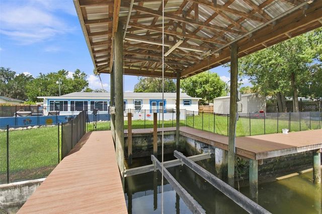 1303 SE KINGS BAY DRIVE, Crystal River, FL 34429