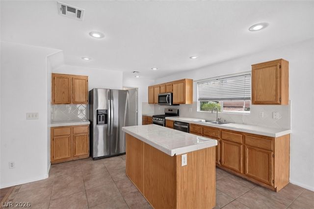 6483 New Brunswick Avenue, Las Vegas, NV 89110