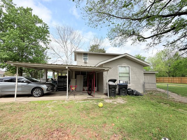 2204 Joshua Street, Caddo Mills, TX 75135