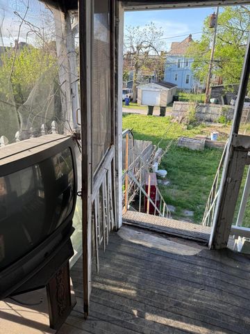 1088 Oak Street, Columbus, OH 43205