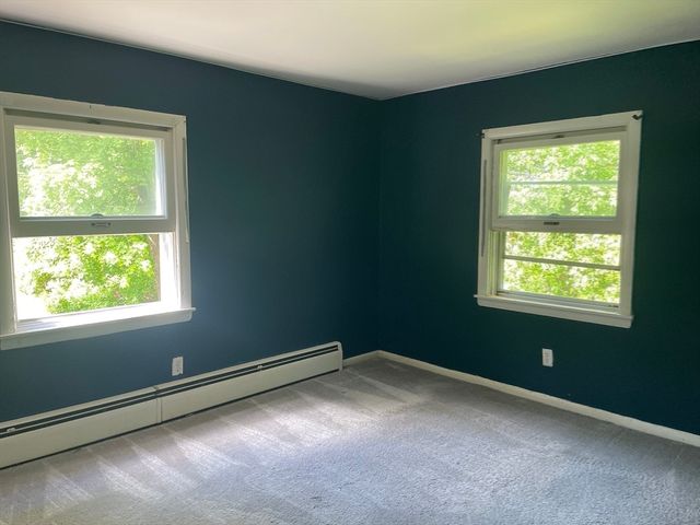 51 Jeffrey Ln, Amherst, MA 01002
