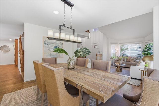 5943 Julian, Tarzana, CA 91356
